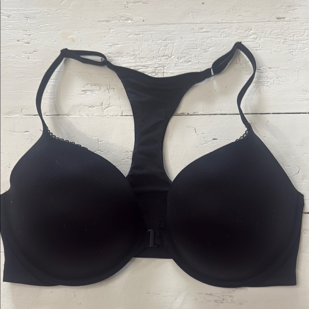NWOT Victoria's Secret Body By Victoria 38DD Black Seamless Racerback Bra